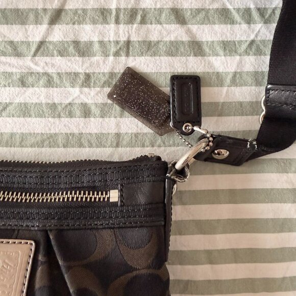 Y 2 K Coach Poppy Black Crossbody D 513 - Picture 3 of 8